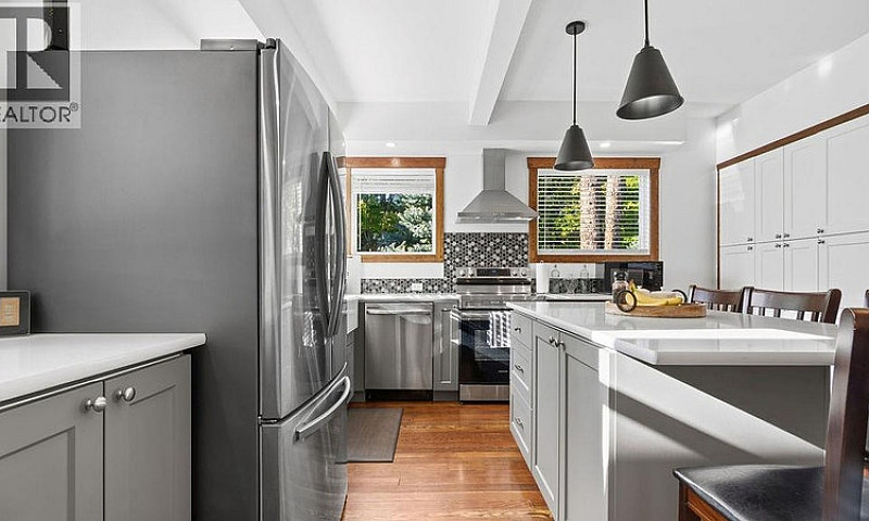 98 2Nd Avenue Nw Nak...