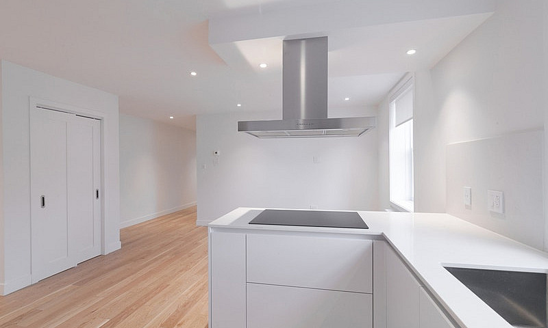 Fully Refurbished 2-...