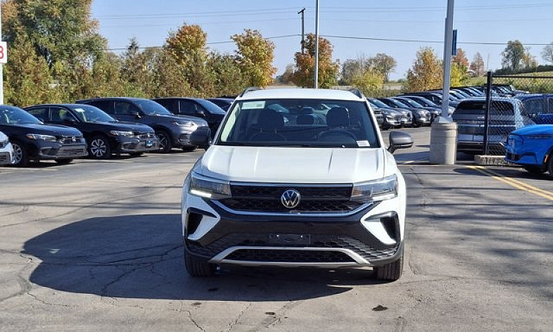 2024 Volkswagen Taos...