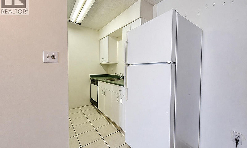 306 2450 Cornwall Av...