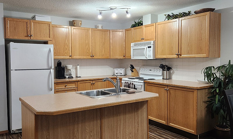 Fully Furnished, All...