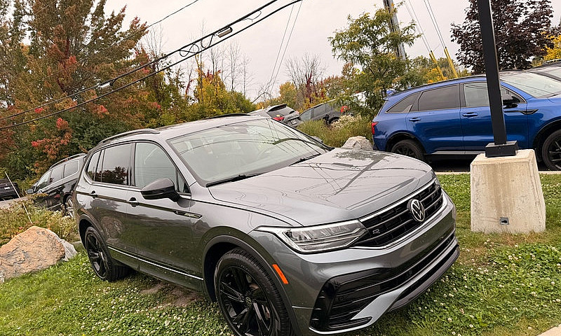 2023 Volkswagen Tigu...