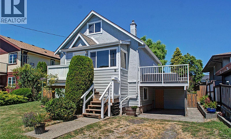 236 Crease Ave Saani...