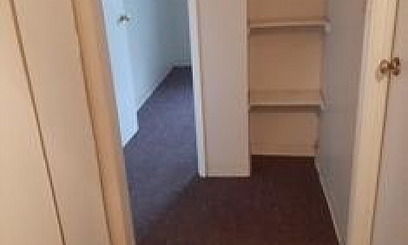 Beautiful 1 Br Apart...