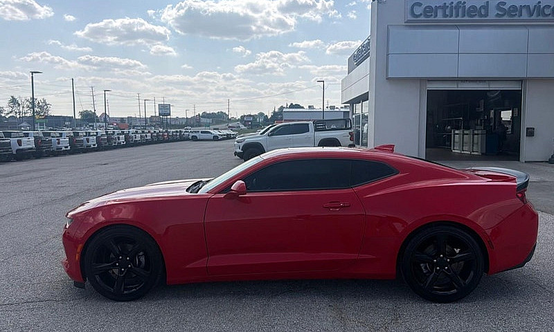 2018 Chevrolet Camar...