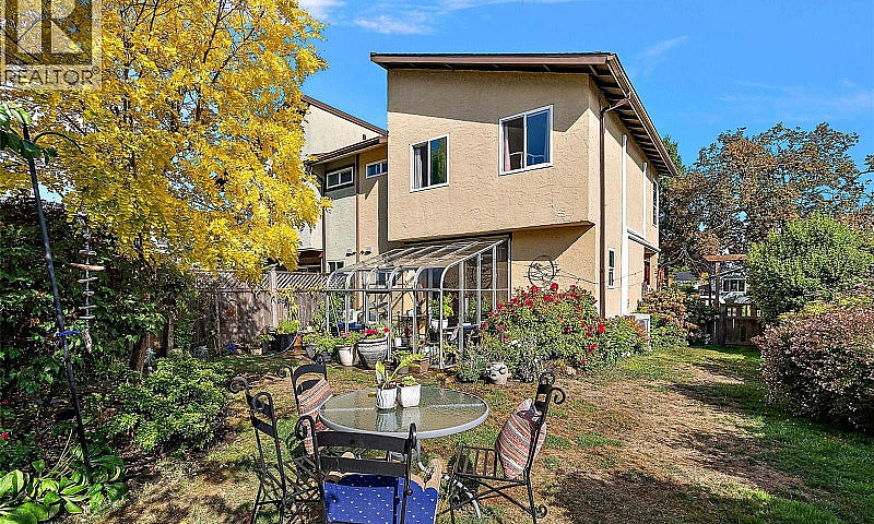 2253 Malaview Ave Si...