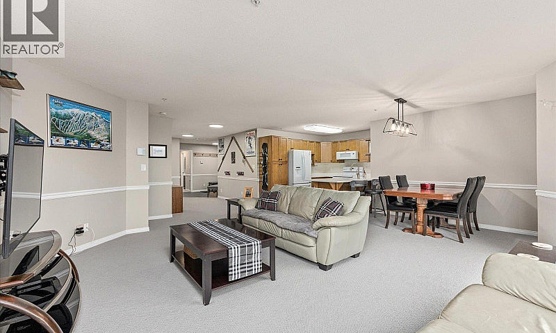 215 Kettle View Road...