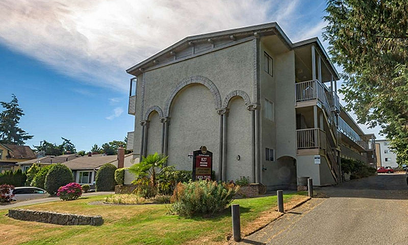 Mayfair Manor Apartm...