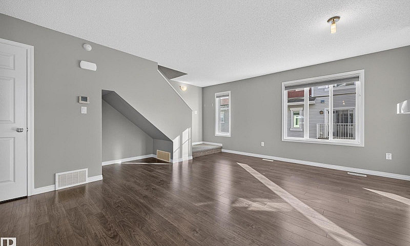 #81 2905 141 St Sw E...