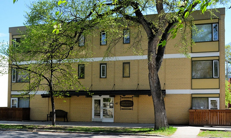 1 Bedroom - Start Th...