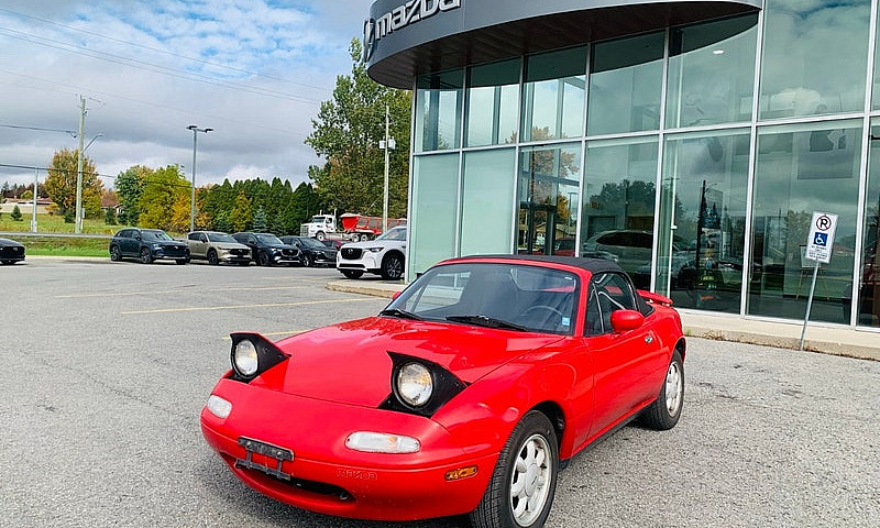 1990 Mazda Miata...