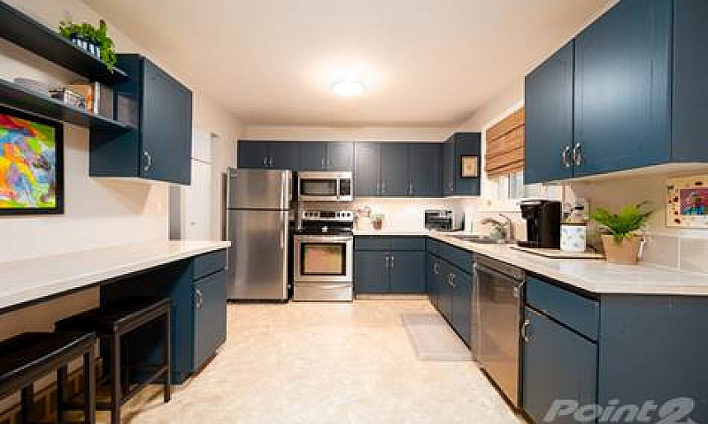 Homes For Sale In We...