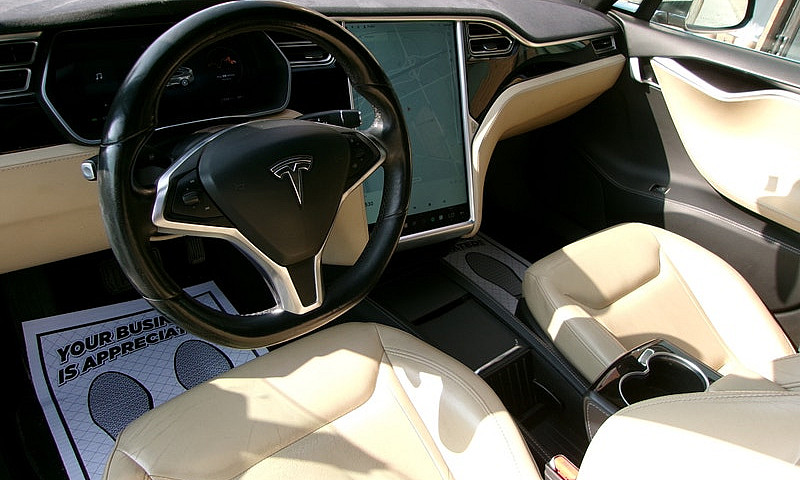 2016 Tesla Model S 9...