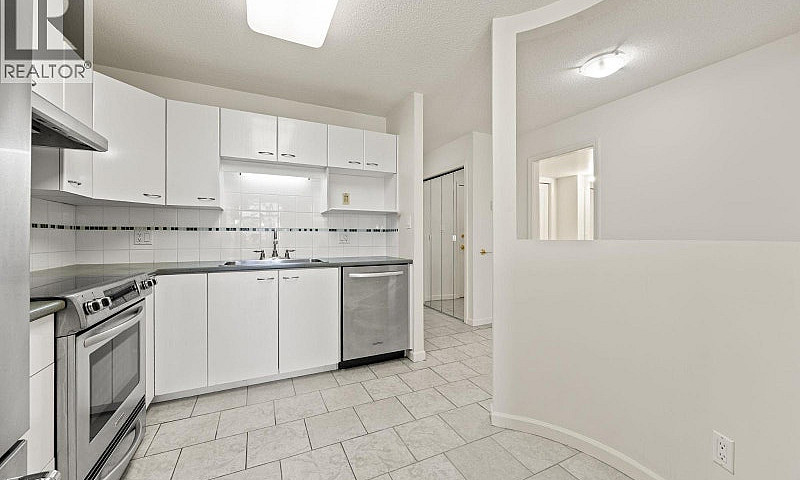 401 4425 Halifax Str...