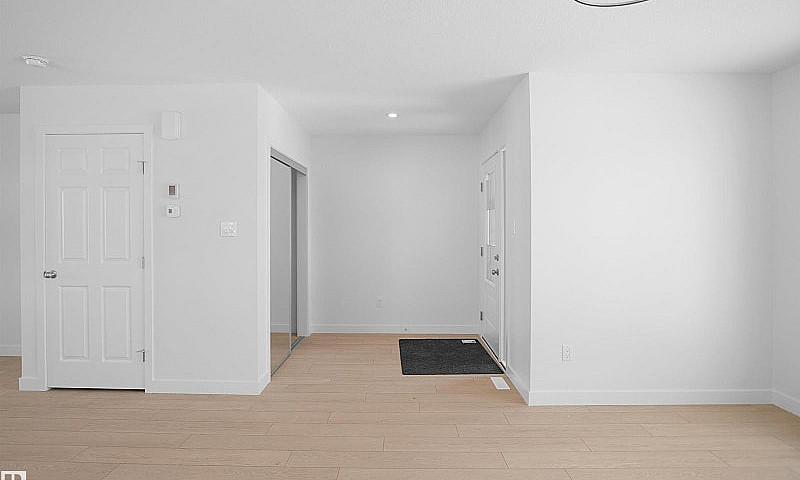 7303 181 Av Nw Edmon...