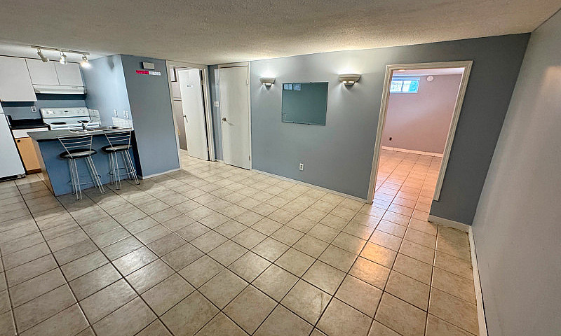 1Bed - 1 Bath - Sepa...