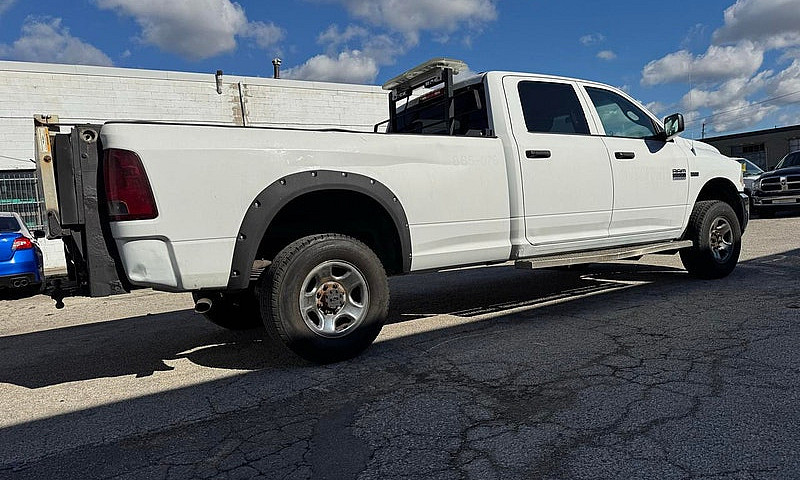 2011 Ram 2500 St 4Wd...