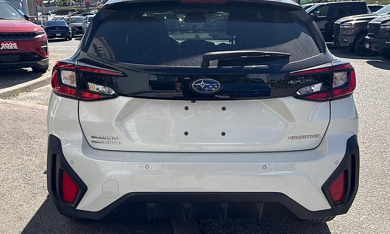 2025 Subaru Crosstre...