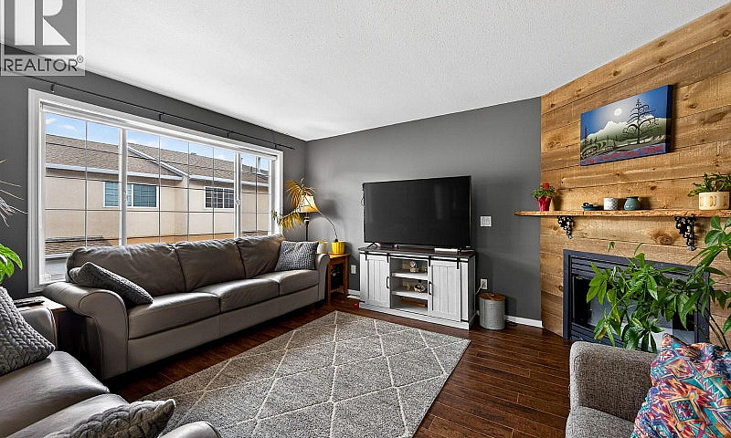 726 Dunrobin Drive U...
