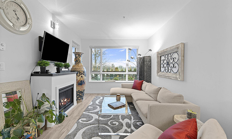 214 2970 King George...