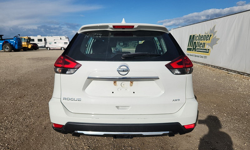 2017 Nissan Rogue...