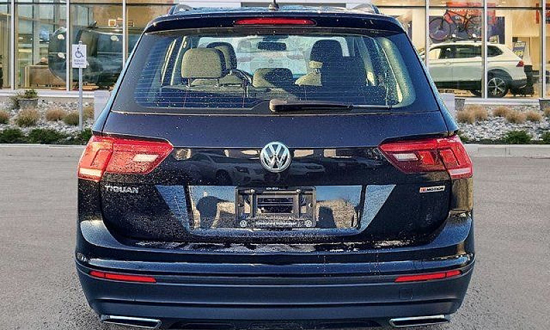 2021 Volkswagen Tigu...