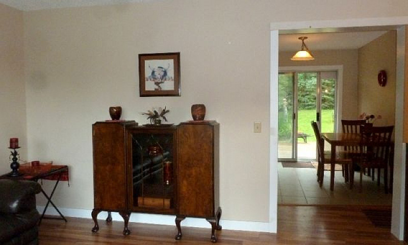 Beautiful Acreage Fo...