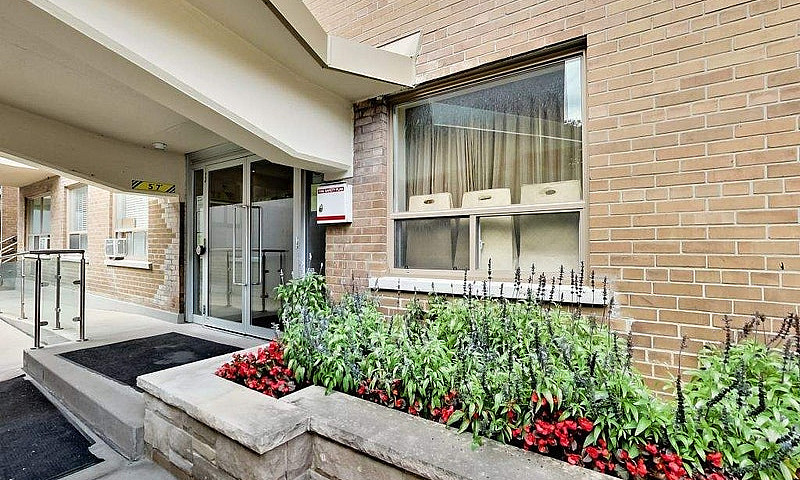 Apartment Rentals At...