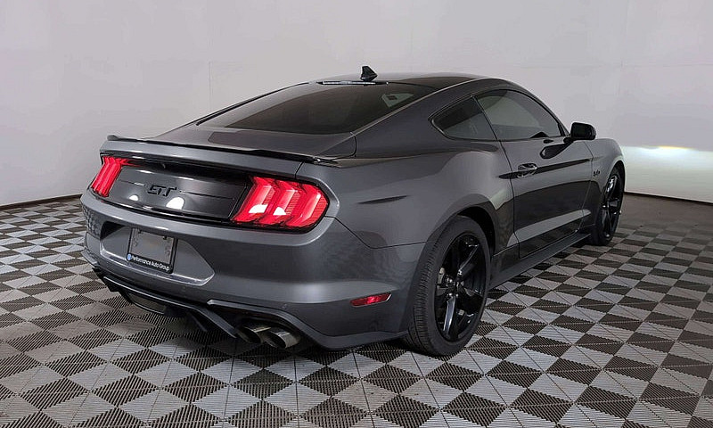2021 Ford Mustang Gt...