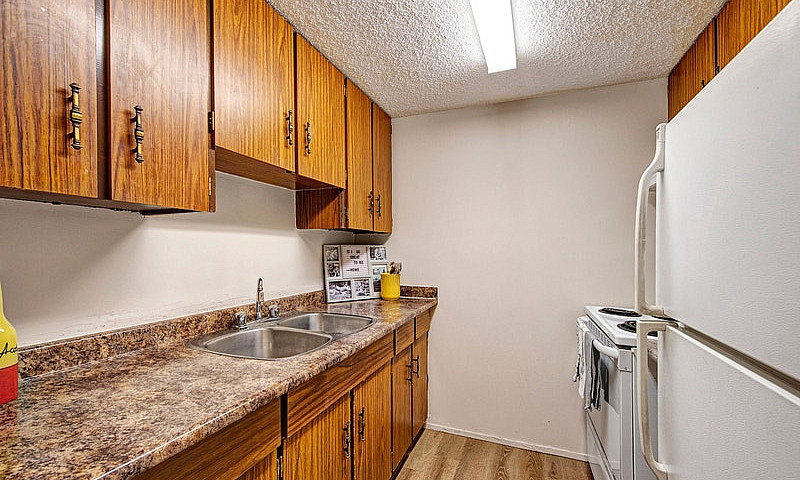 1 Bed X 1 Bath Apart...