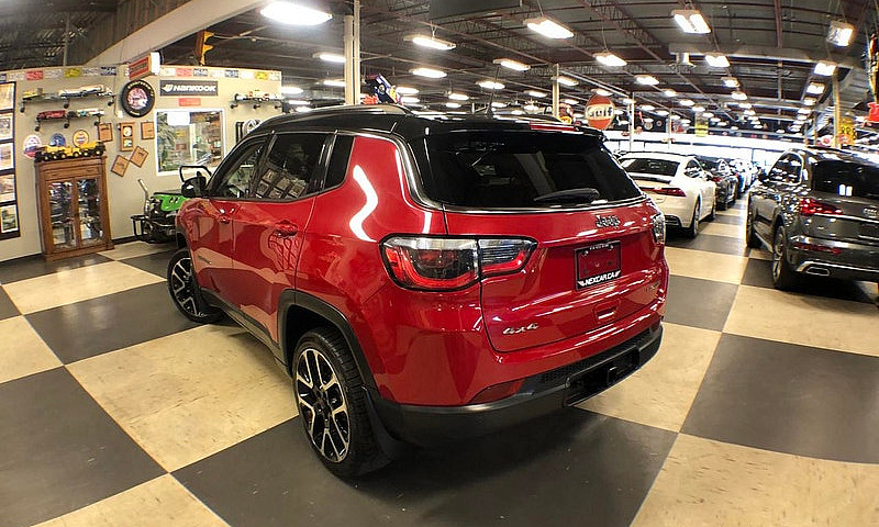 2018 Jeep Compass Li...