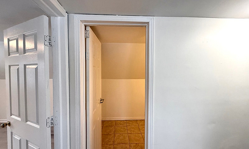 3- 169 East Ave S Ha...