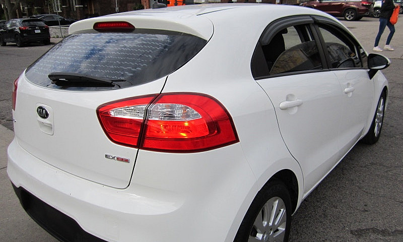 2015 Kia Rio 5...