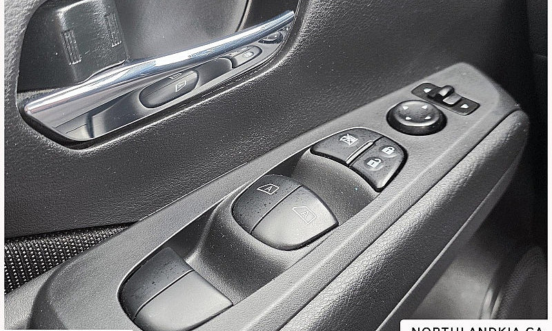 2021 Nissan Kicks Sv...