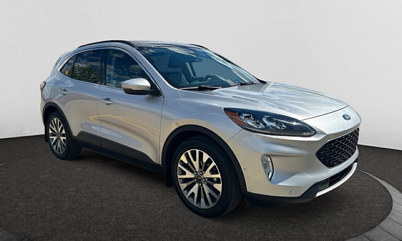 2020 Ford Escape Tit...