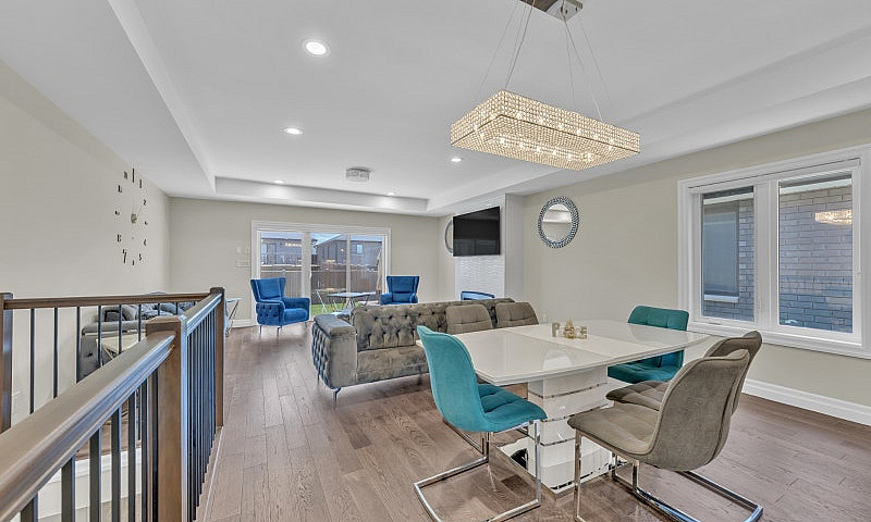 157 Townsview...