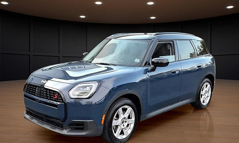 2026 Mini Countryman...