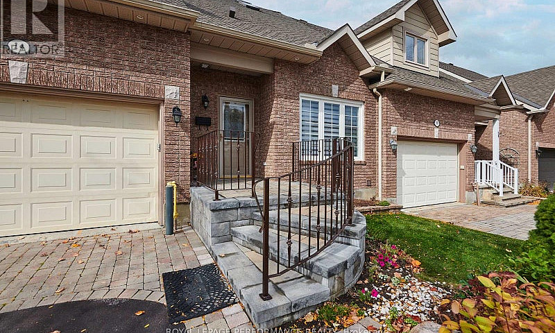 14 Windeyer Crescent...