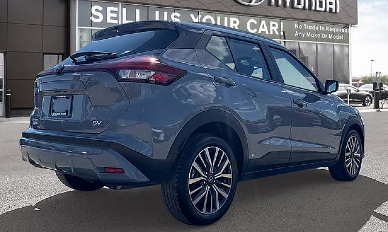 2024 Nissan Kicks Sv...