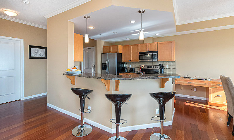 2 Bed, 2 Bath, View ...