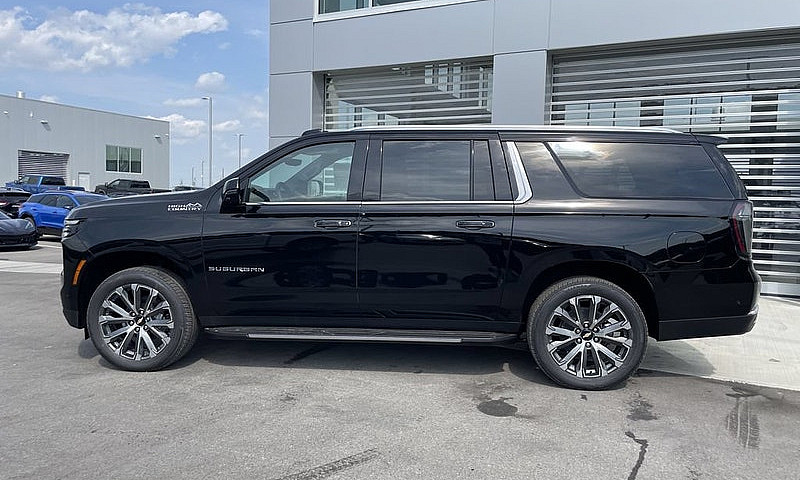2026 Chevrolet Subur...