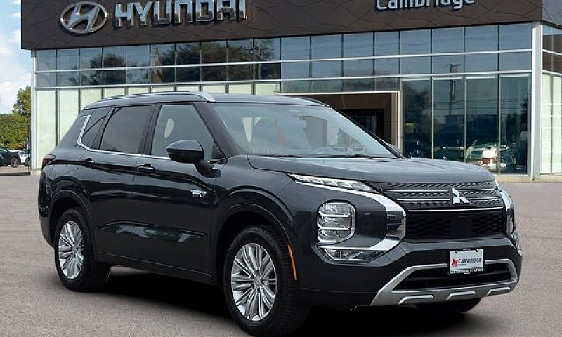 2025 Mitsubishi Outl...