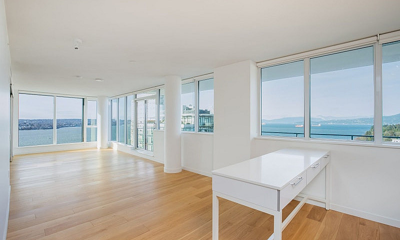 Penthouse With Stunn...