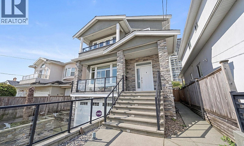4758 Maitland Burnab...