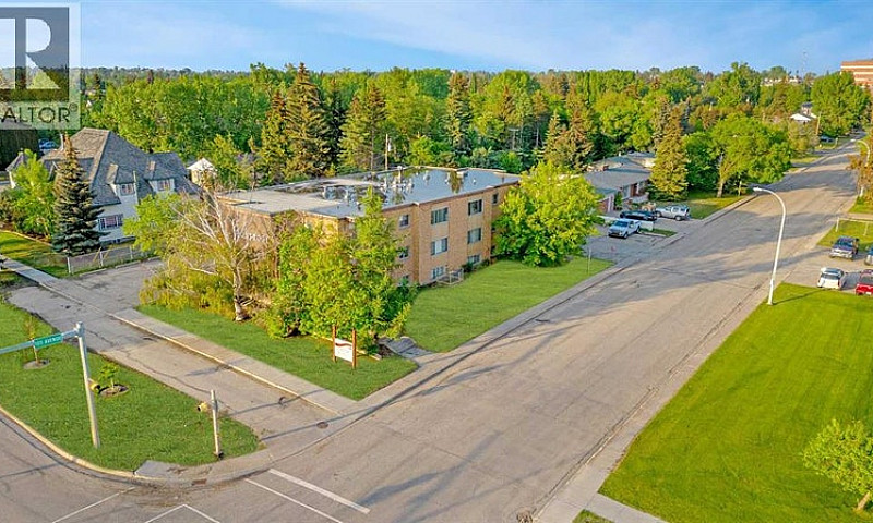 306, 9932 105 Avenue...