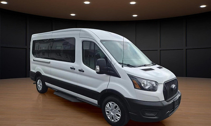 2025 Ford Transit-35...