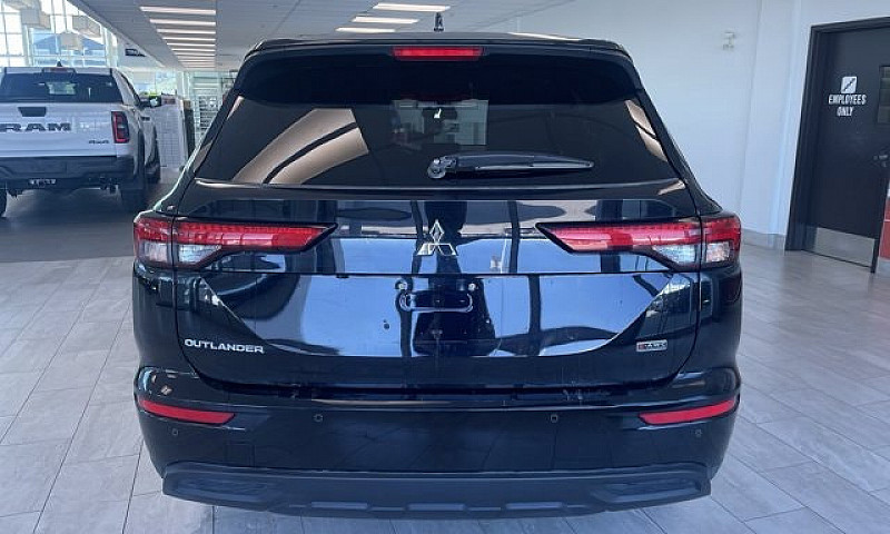 2024 Mitsubishi Outl...