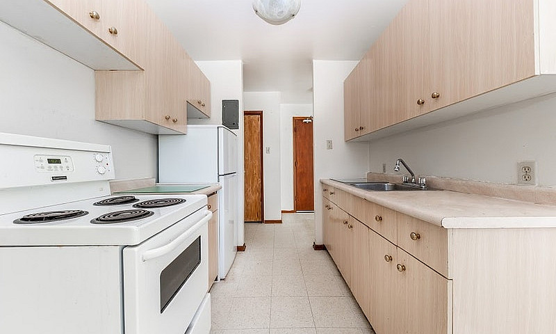 330 Mckenzie St- 2 B...