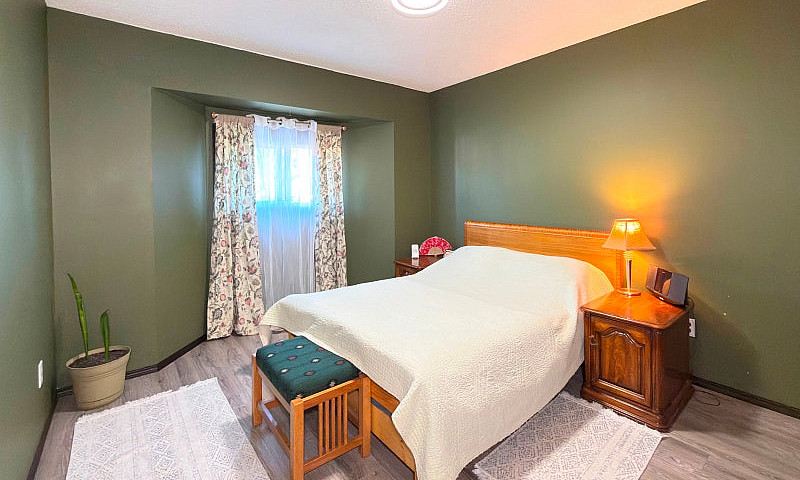 Great 3 Bedroom Hous...