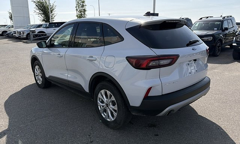 2025 Ford Escape Act...